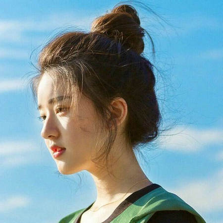 不管你的爱是什么，努力和认真地生活都是没有错的