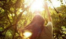 漫漫人生路，若不坚强，又有谁能依靠