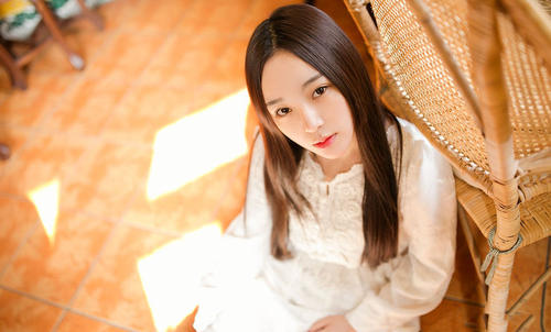 描述无辜女孩的句子