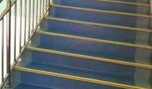 学校楼梯踏步宣传标语