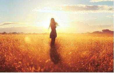 生活并不轻松，别忘了给自己掌声