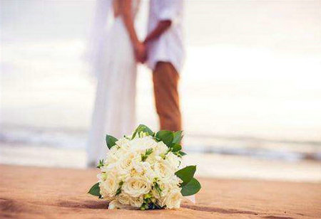 不论爱情多么美丽，都难以抗拒“爱情容易相处难”的最终命运。