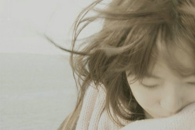 谈论美丽的句子:我们都还太年轻,我们仍然不了解很多事情