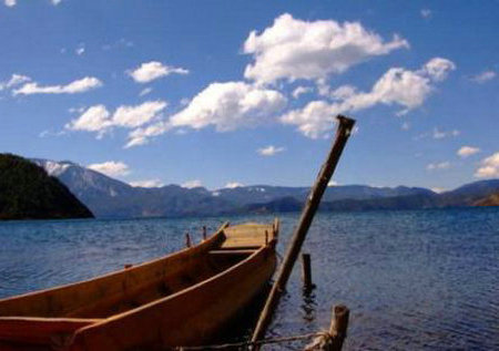 多年以来，爱情平淡无奇，平静如水