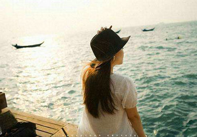 无论有多艰辛，我们都必须坚强起来，只为那些期待的人1