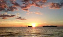 描写夏天傍晚的句子