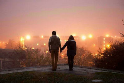 爱情会让人们忘记时间，只有沉浸在你的世界中一生只有两个