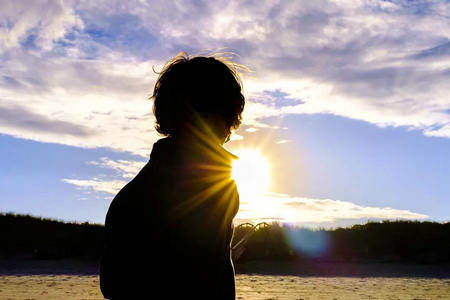 不要妥协，要坚定不移地生活