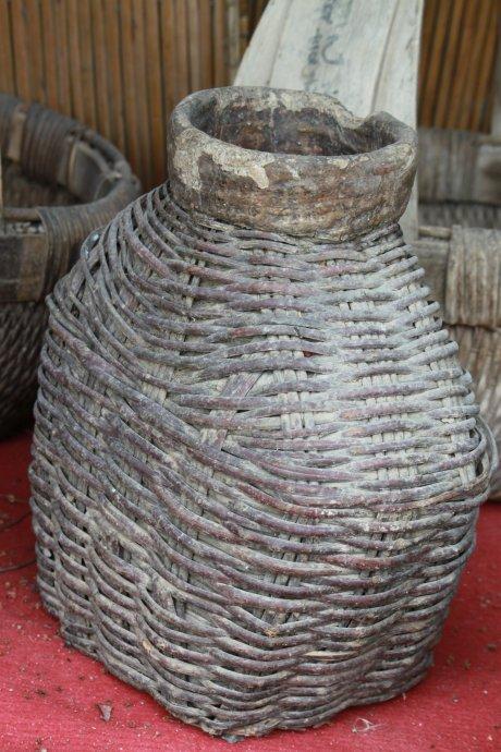 西瓜掉进了油筐和寓言中