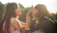 让闺蜜感动到哭的留言英语