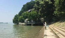 描写江水的比喻句