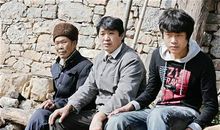 竹篙里捻灯草歇后语