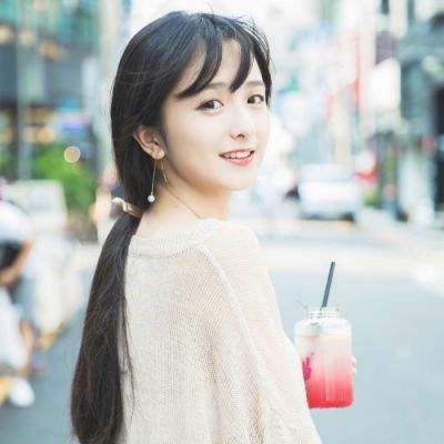 透过秋色的水往前看，才看到你，世界是最苦的，只有你才能清清楚楚的味道1