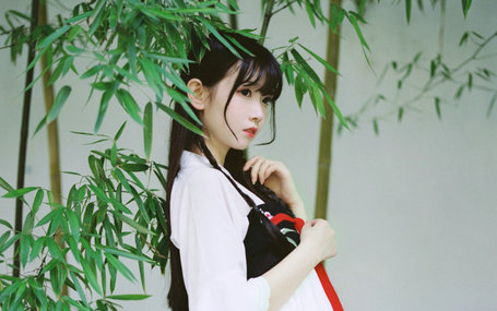 生活是易逝的,无论什么情况,你都必须诗意地走向终点