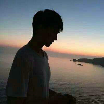 生活不能过充实，一无所获不一定是可惜的。 1个