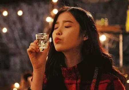 每个喝醉的人都可能会受伤，他永远不想提1