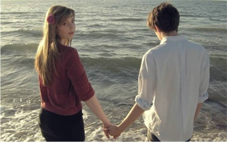 该公司从春季到夏季，从秋季到冬季，一天一天持续工作