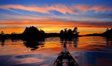 有关湖的比喻句