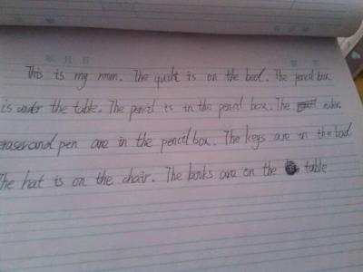 描述女孩房间的句子