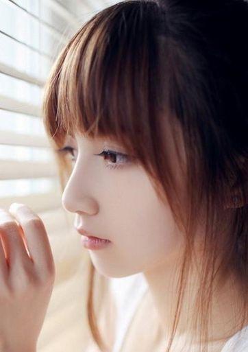 描述无罪美女的句子