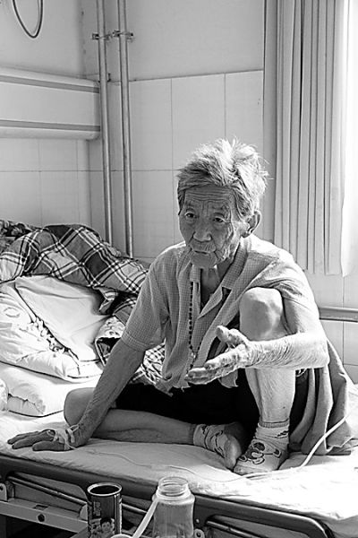 关于老年人在家生病的经典句子