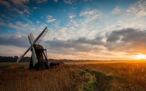 远离不开心的人和事物远离所有不开心的人和事物1