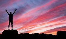 这世上，从来没有无缘无故的轻松