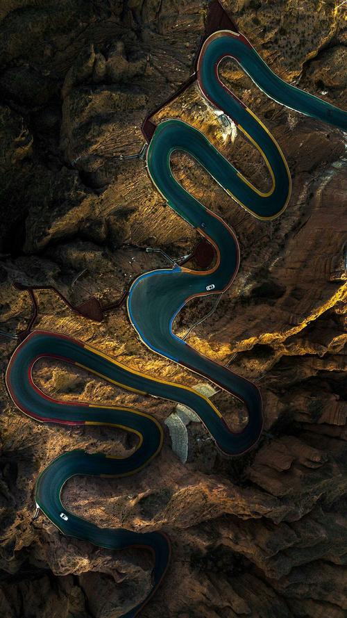 父母最大的罪过是过分保护孩子