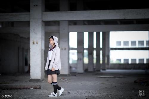 经典语录：让您与时俱进；如果你还在那儿，我会依然爱着