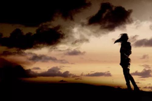 您觉得没有路可走，但您只是放弃了最艰难的路