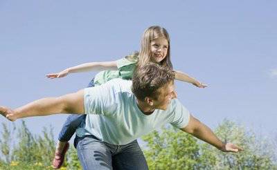 训练孩子成为普通快乐的人