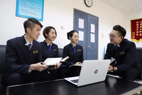 说话是修养，闭上嘴是修养