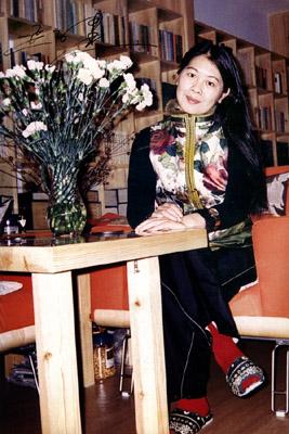 迟子建：在交通信号灯下