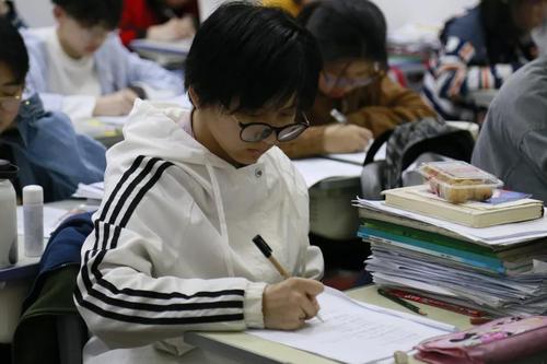 家庭教育：高三的父母如何经历高三