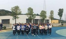 钱是奔跑路上的发动机，理想是奔跑路上的翅膀