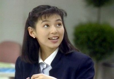 一个女孩的十年：她的爱使我哭泣