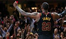 掌声经久不息的段子