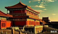 别为眼前的磕绊低落，生活要厚重且博大得多