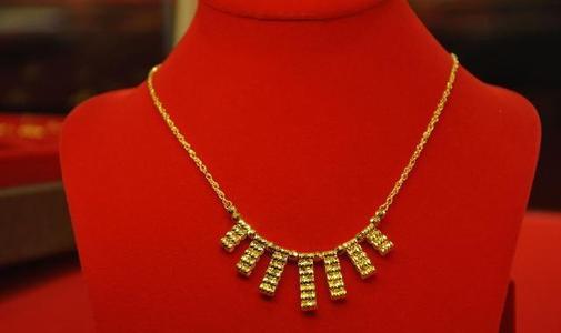 只有这种年轻人才能得到贵族的赞赏和支持