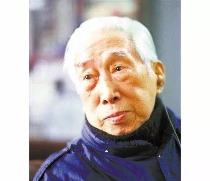 柯玲：雨街小景