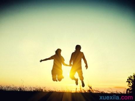 着名的名人微笑着面对挫折