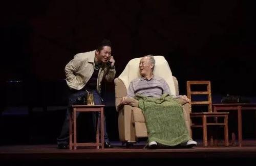 读者金斯（James Kings），贾米克·阿尔博姆（Jamic Albom），“见面会”