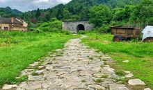 茅盾：秦岭之夜