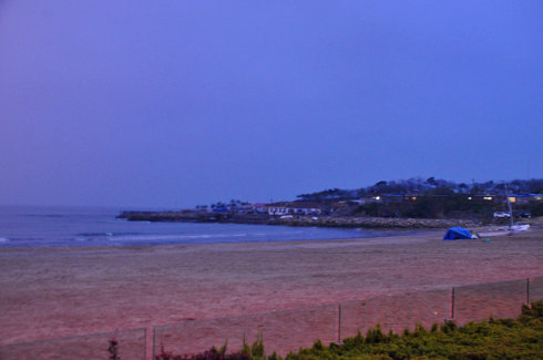 描述海边夜景的句子