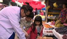 萌娃卖年货广告词