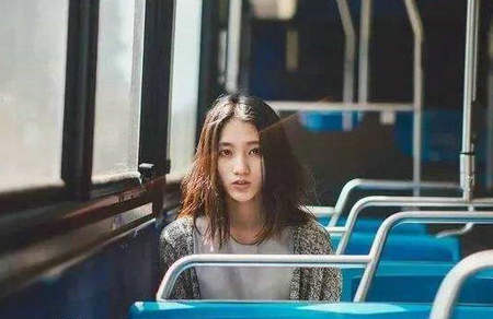 轻视生活中发生的一切，和平微笑，保持安静和快乐1