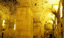 张承志：九座宫殿