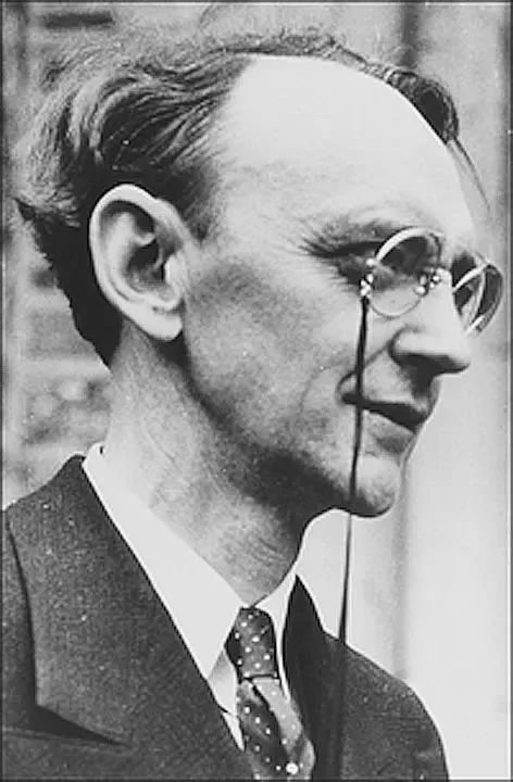 Mikshat Kalman的名言