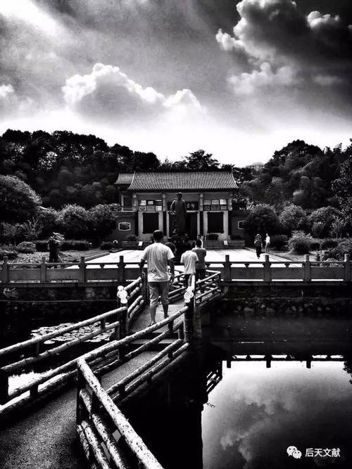 温逸多作品_温逸多散文诗集