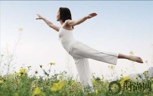 杨颖：首先是女人